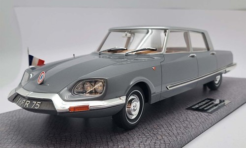 Pantheon citroen ds - -,